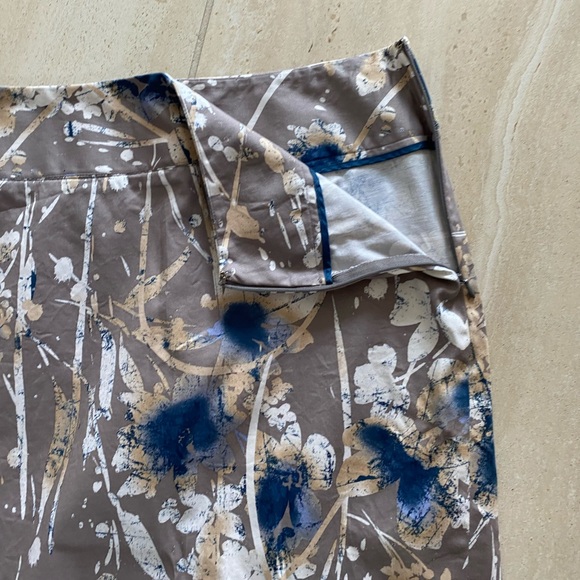 Alfani Abstract Floral Pencil Skirt size 6 - Picture 3 of 8